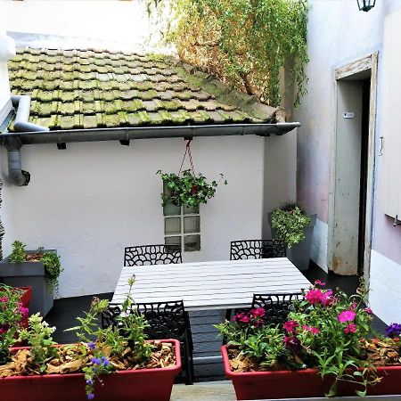 Gite Cote Cour Colmar Bagian luar foto